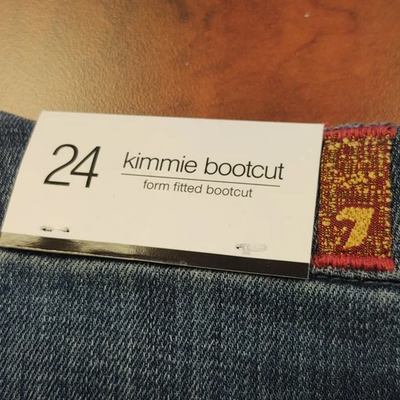 7 For All Mankind Tailorless Kimmie Bootcut Jeans NWOT - Picture 8 of 12